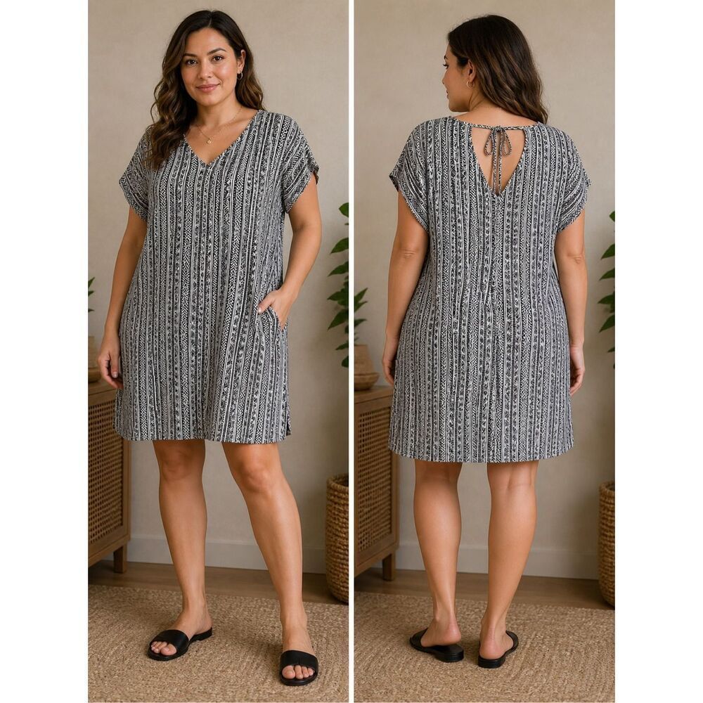 Yessica Shift Dress Size XL Black White Gesometric Loose Fit Casual Tunic